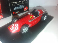 Macheta Ferrari 555 F. 1 Spagna - 1994 scara 1:43 BRUMM foto