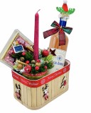 Cos cadou cu aranjament de Craciun, vin, praline si felicitare, Eventissimi&reg;