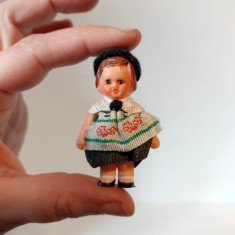 ** Papusa mini, vintage, ARI, Germania, 5cm, cauciuc, brate articulate, colectie