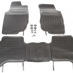 Set covorase auto din cauciuc Toyota Hilux dupa 2005-2015, 4-usi , presuri tip tavita marca Rezaw Plast