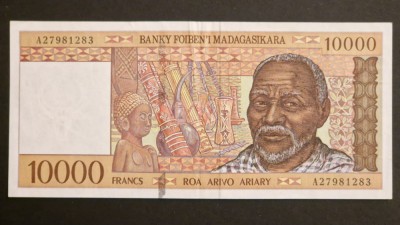 10000 Franci 1995 Madagascar VF foto