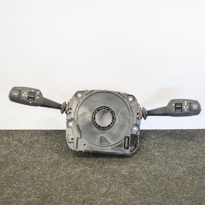 Maneta semnalizare ștergătoare BMW 3 E90 2009 OEM: 9123032 10000663