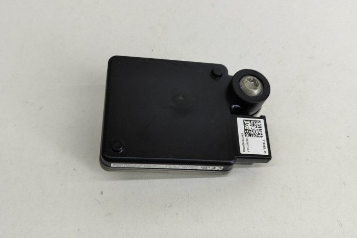Senzor radar de distanță TESLA MODEL Y 2022 OEM: 1607917-51-F 23791270