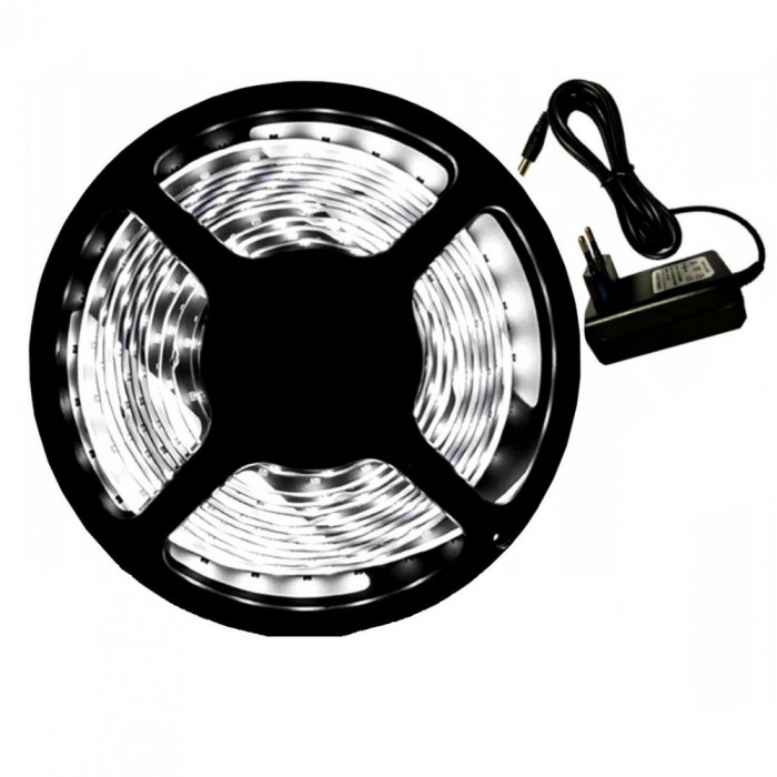 Banda LED impermeabila, A+, 5 m, 12V, 7W, SMD 3528, adaptor de alimentare, alb rece