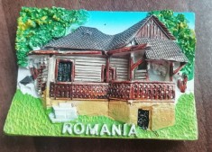 D1 - Magnet frigider - tematica turism - Casa taraneasca - Romania 44