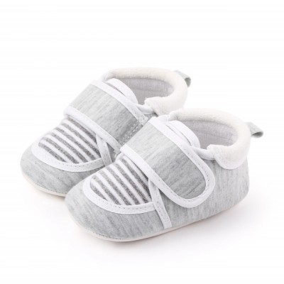 Pantofiori gri cu dungi albe (Marime Disponibila: 3-6 luni (Marimea 18 foto