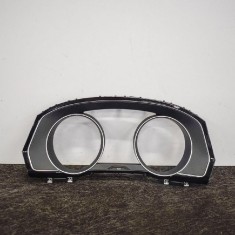 Ornament ceas de bord VW PASSAT B8 3G2 2016 OEM: 3G2858366A3G2858366 | 3474215