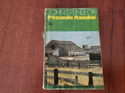 Pasunile raiului de John Steinbeck foto