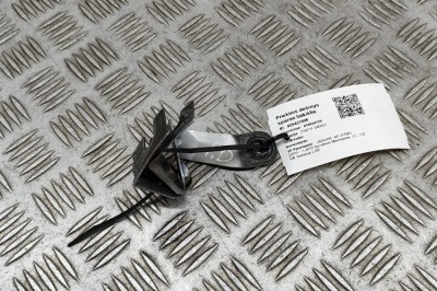 Suport aripa dreapta față JAGUAR XE X760 2015 OEM: GX73-16290-AE,GX73-16A142-AA,GX73-16E128-AB 29437898 foto