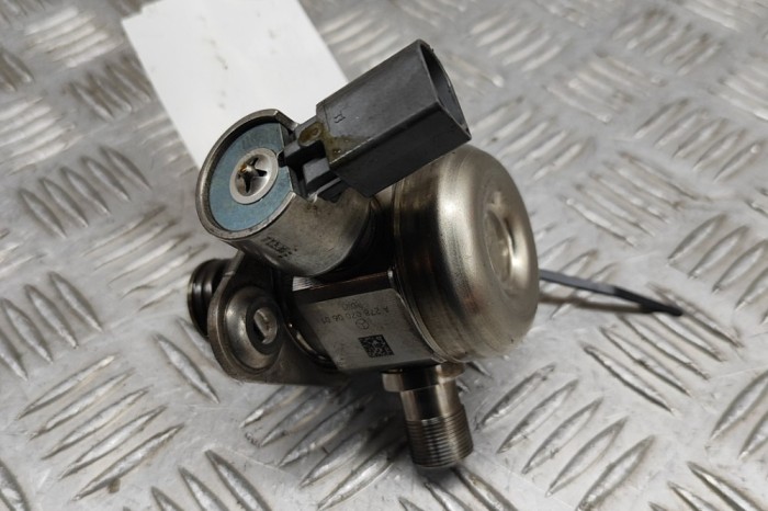 Pompa de combustibil de &icirc;naltă presiune MERCEDES-BENZ CLS C218 2012 OEM: Coupe | 29041851