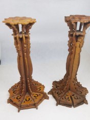 Set 2 sfesnice vechi din lemn, pentru decor.