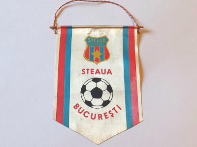 Fanion (model anii`80) - STEAUA BUCURESTI (bara de sustinere nu este originala) foto