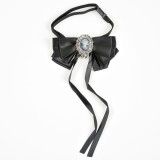 Brosa statement neagra Doamna cu Camelii