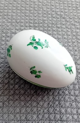 Cutiuta forma de ou portelan Meissen foto