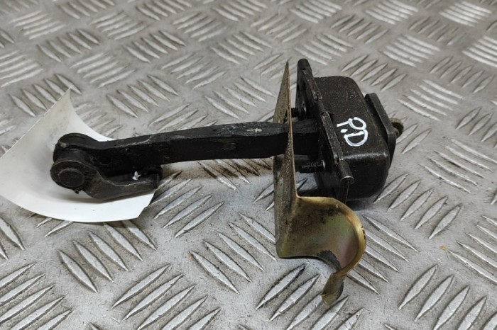 Limitator ușă dreapta față PORSCHE BOXSTER 986 2001 OEM: 99753715101,997.537.151.01 27731174