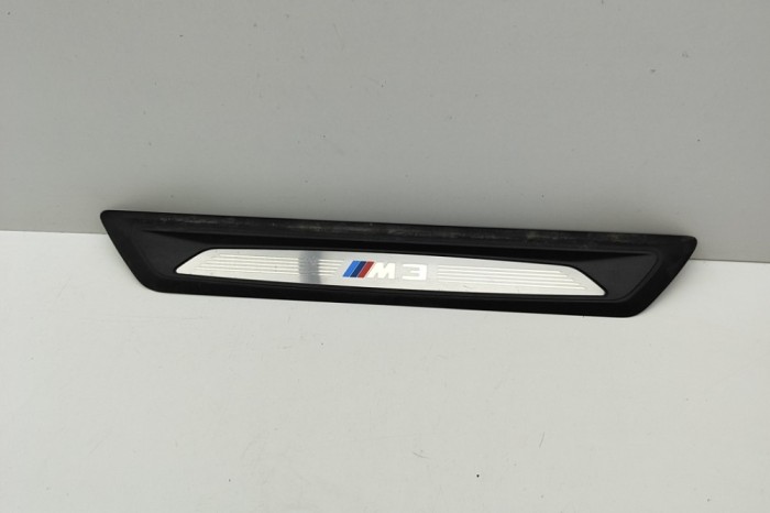 Ornament prag st&acirc;nga față BMW 3 F30, F80 2015 OEM: 8055779 | 31453544