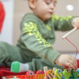 Cumpara ieftin Toyuma jucărie educativă din lemn pentru &icirc;nvățarea numerelor și alfabetului