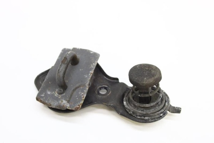 Zăvor de siguranță capota MERCEDES-BENZ CLS C219 2009 OEM: A2118800360 2578966