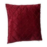 Perna decorativa din catifea, inchidere cu fermoar, model geometric in relief, 45x45 cm, rosu