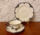 SET DE 3 PIESE DIN PORTELAN CREM- MARCAJ RS TILLOWITZ 1928-1945