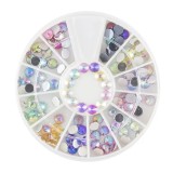 Decorațiuni nail art &ndash; strasuri 4 mm - diverse culori cu efect AB