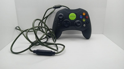 Controller cu fir pentru XBOX - Negru - Microsoft (R)- curatat si reconditionat foto