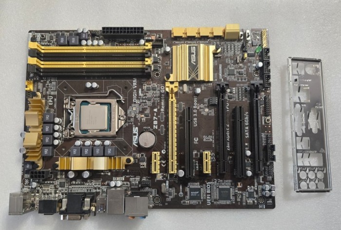 Placa de Baza Asus Z87-A, Socket 1150, DDR3 + Procesor I3 4330