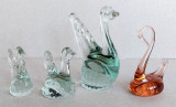 Set 4 statuete vintage din sticla plina sub forma de lebede, anii 70