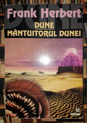 Frank Herbert - Dune / Mantuitorul Dunei foto