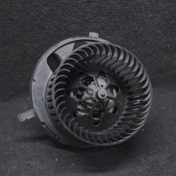 Ventilator aeroterma VW TIGUAN 5N_ 2012 OEM: 1K2820015G 2102558