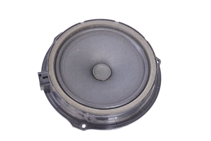Difuzor ușă st&acirc;nga față JAGUAR E-PACE X540 2018 OEM: JJ32-18808-AA 12166022