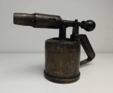 Cumpara ieftin LAMPA VECHE ARZATOR - MANUFACTURA PARIS