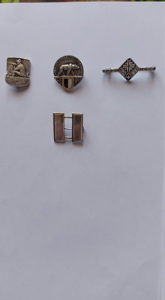 Set 4 insigne de argint -Elvetia | Okazii.ro