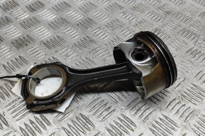 Piston MERCEDES-BENZ CLS C218 2012 OEM: A2780301117,A2780300520 29025051 foto