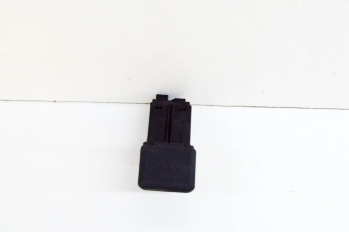 Port USB/AUX-In OPEL MOKKA / MOKKA X 2014 OEM: 20874710 18078031
