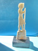 5191a-Statuieta mica Faraon Egipt manual executata din os, piedestal lemn.