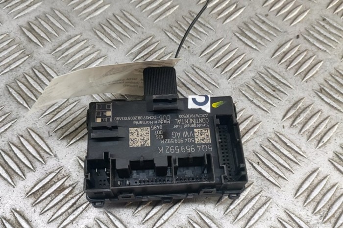 Modul de control ușă dreapta față SKODA SUPERB III Estate 3V5 2021 OEM: 5Q4959592K | 31890506