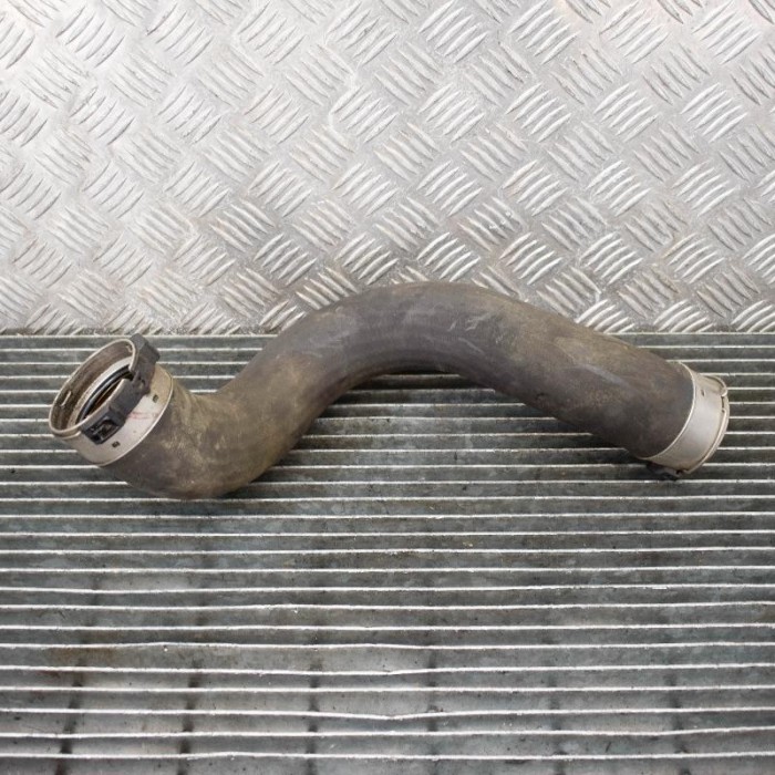 Furtun intercooler dreapta MERCEDES-BENZ C T-Model S204 2010 OEM: A1645282582 3928395