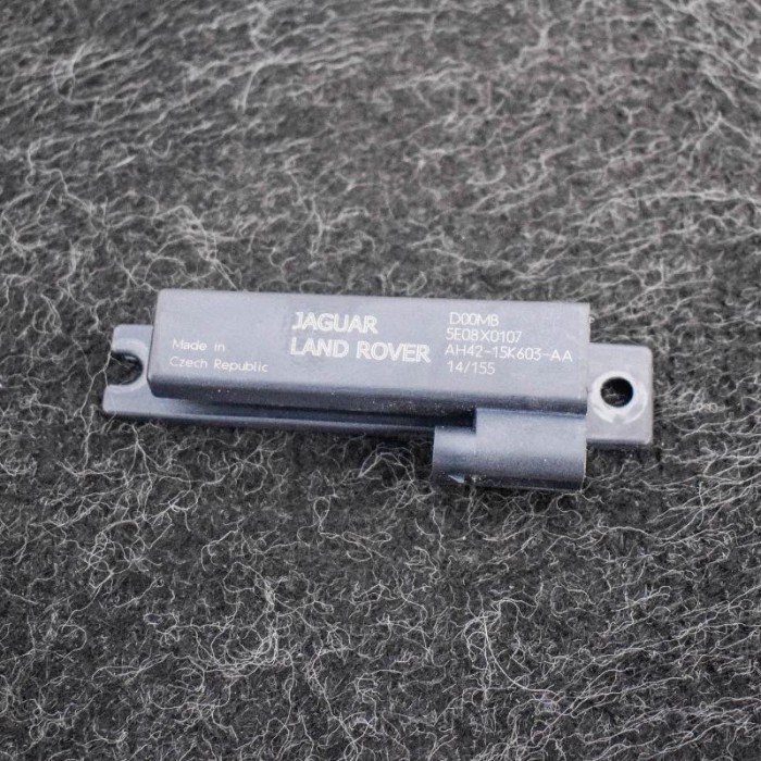 Amplificator de antena LAND ROVER RANGE ROVER EVOQUE L538 2014 OEM: AH42-15K603-AA 3593534