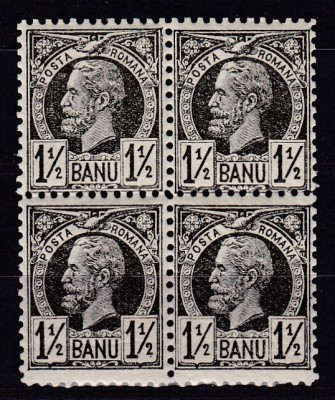 ROMANIA 1885/1888 LP 43 a REGELE CAROL I VULTURI HARTIE COLORATA VALOAREA 1 1/2 BANI NEGRU BLOC DE 4 TIMBRE STARE MNH foto