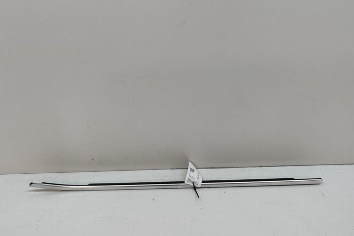 Chedar geam ușă st&acirc;nga față BMW X1 F48 2020 OEM: 7352441 25272267