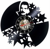 Ceas de Perete Vinil Decorativ Freddie Mercury Queen Negru 30 cm Mecanism Quartz Silentios Muzica Rock