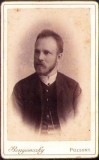 P2/292 Inginerul sas Friedrich Schunn, originar din Orăștie, fotografie studio Benyovszky, Pozsony (Bratislava), 1889