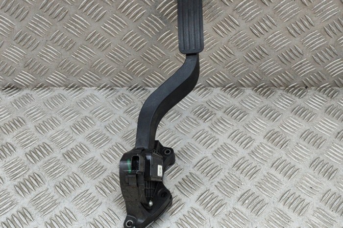 Pedala de accelerație LAND ROVER RANGE ROVER SPORT II L494 2018 OEM: JK5M-9F836-BA | 27537671