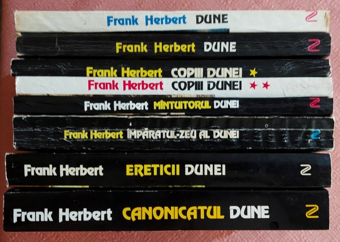 Seria Dune 6 titluri, 8 volume. Editura Nemira, 1993, 1994,1995, 1996 - Frank Herbert
