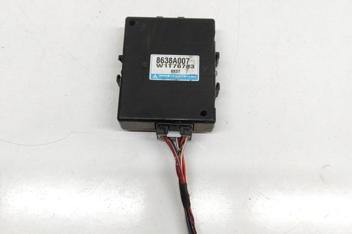 Unitate de control senzor de parcare PDC MITSUBISHI PAJERO IV V8_W, V9_W 2007 OEM: 8638A007 | 32144845