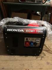 Generator Honda ECMT 7000 cu 4 ie?iri; Produs Nou foto