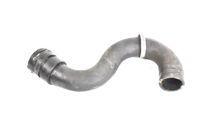 Furtun radiator răcire dreapta VOLVO XC60 2009 OEM: 6G918260JB 3676813