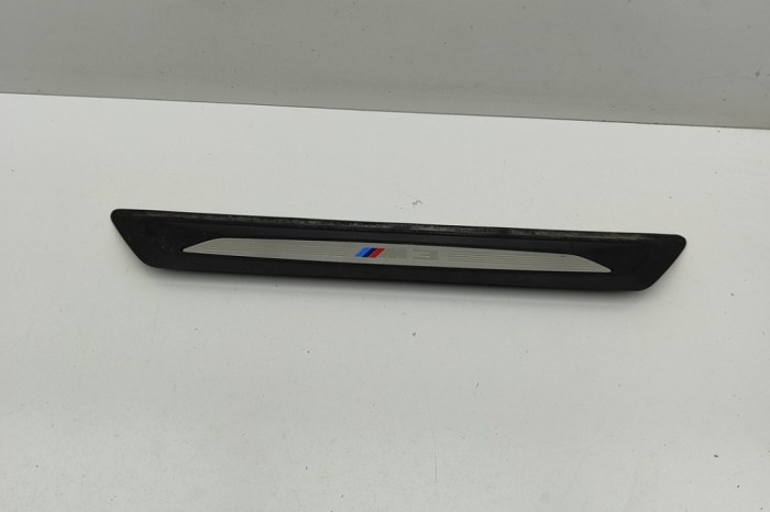Ornament prag dreapta față BMW 3 F30, F80 2015 OEM: 8055779 | 31453545