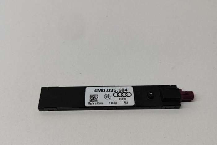 Amplificator de antena PORSCHE CAYENNE 9Y0/9Y3 2019 OEM: 4M0035504 | 22420843